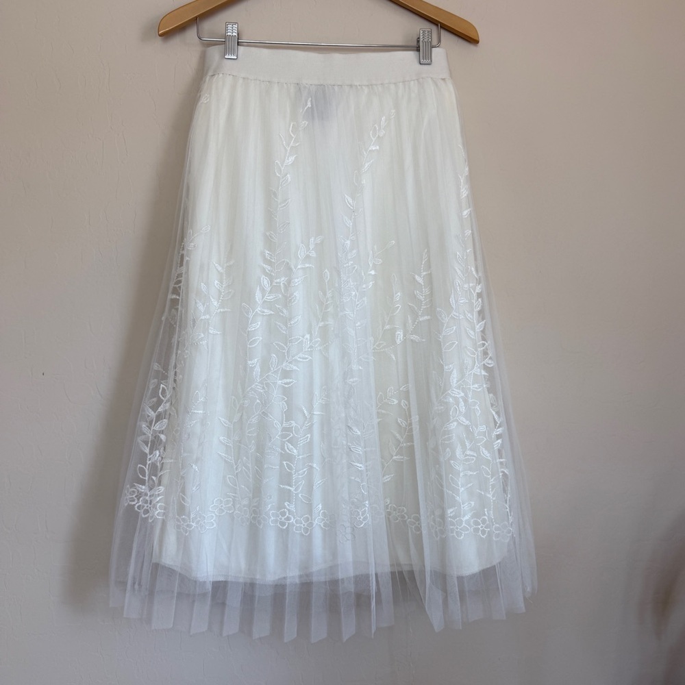 Metrowear Tulle Floral Appliqué Pleated Midi Skirt Garden Tea Party Women Medium